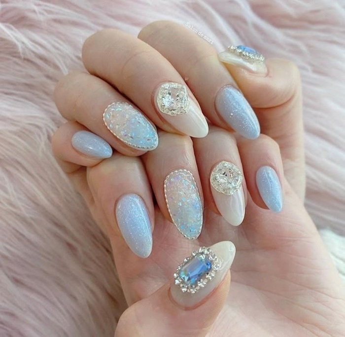 hình nail rắc đá đẹp