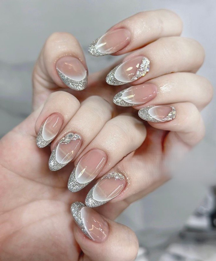 hình nail rắc đá siêu đẹp