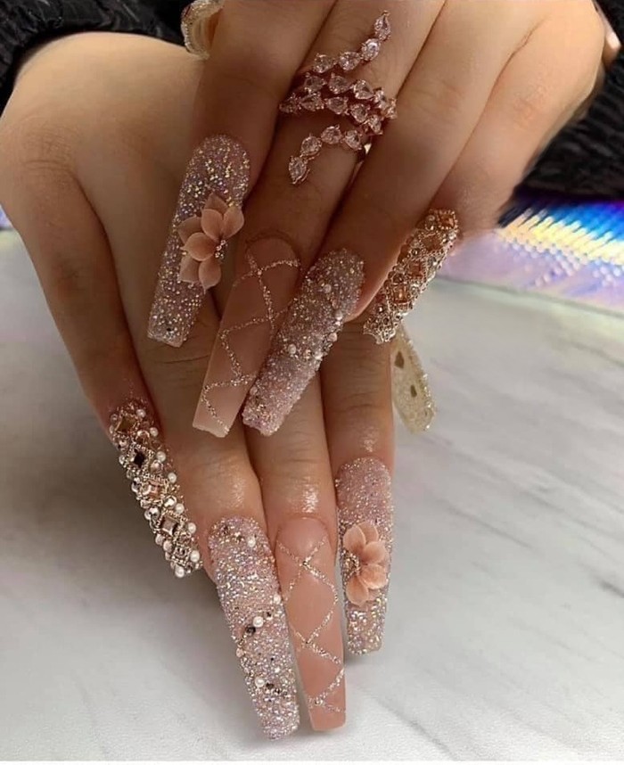 hình nail rắc đá xinh