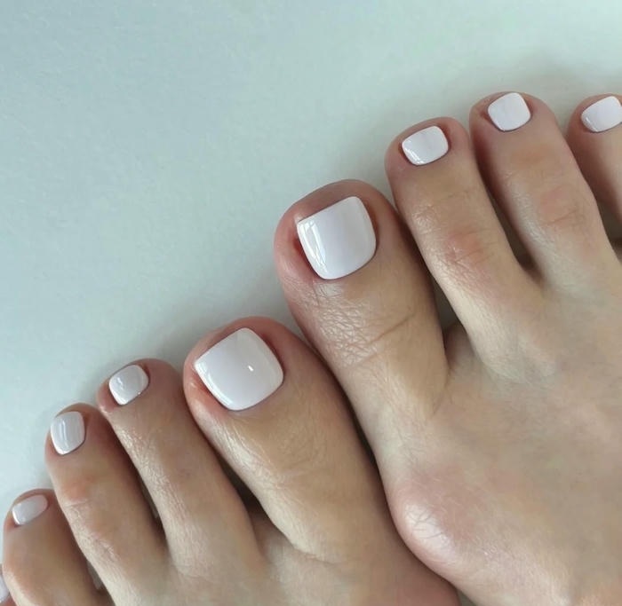 mẫu nail chân màu nude siêu đẹp