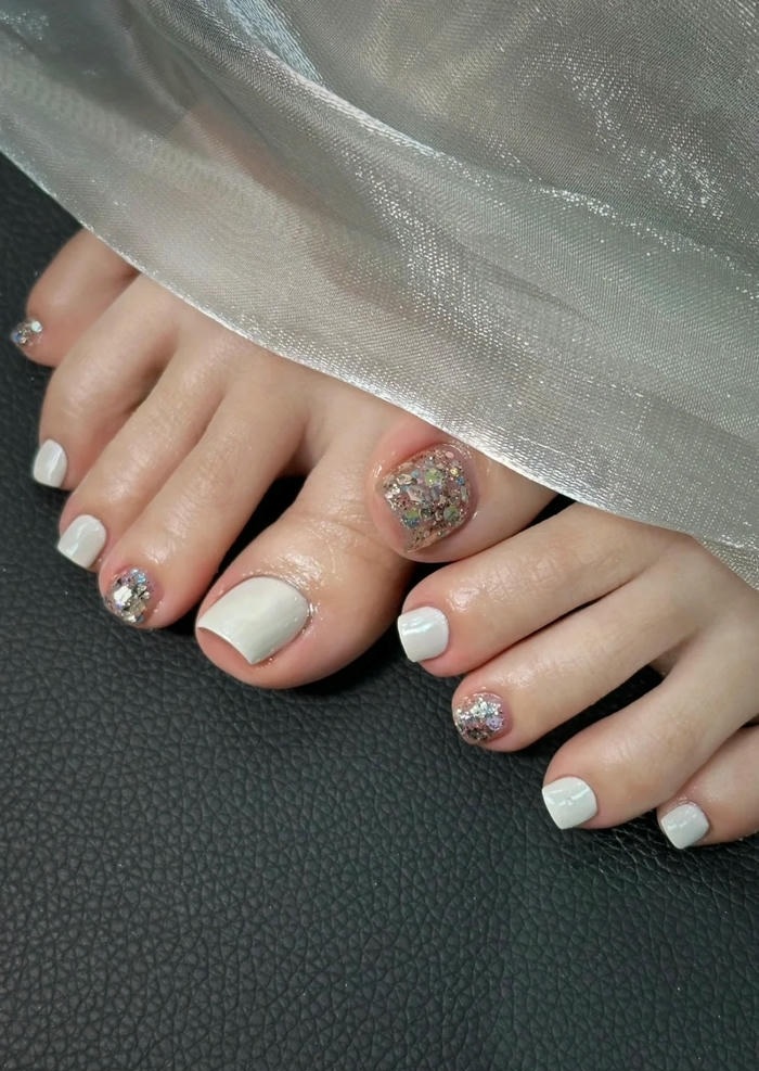 mẫu nail chân nhiều màu xinh cực