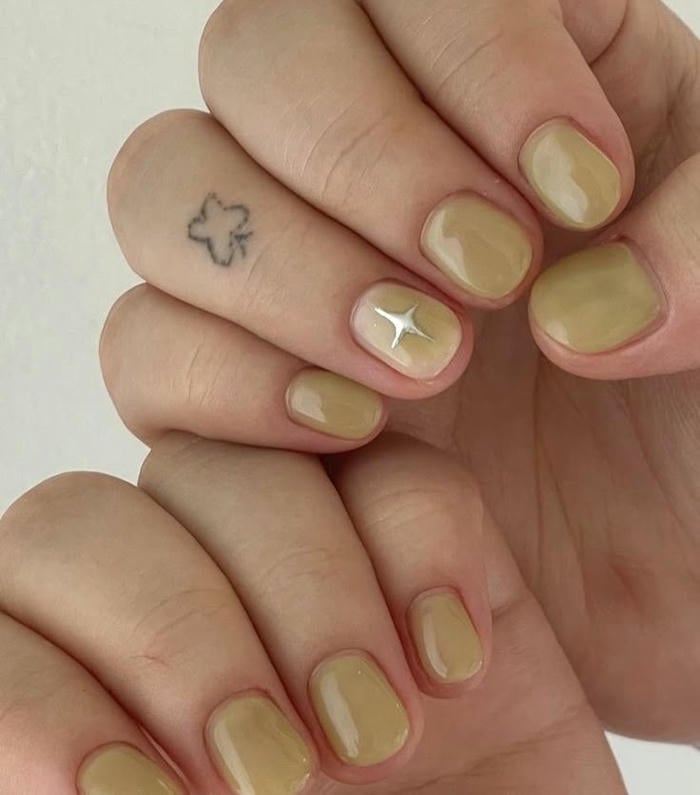 mẫu nail nhẹ nhàng đi học