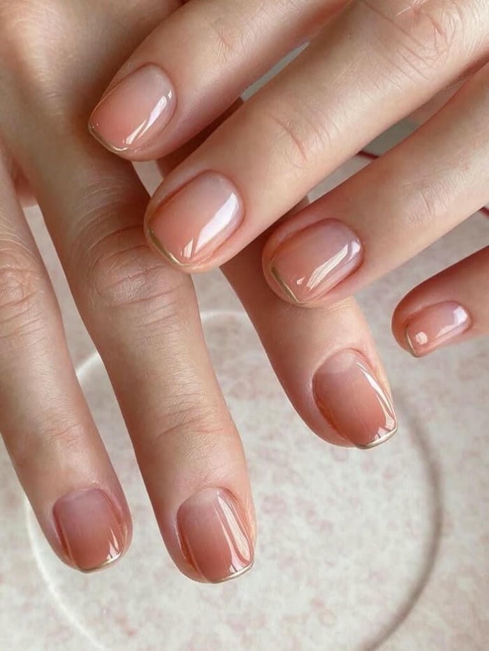 móng tay đẹp đơn giản nhẹ nhàng nhất