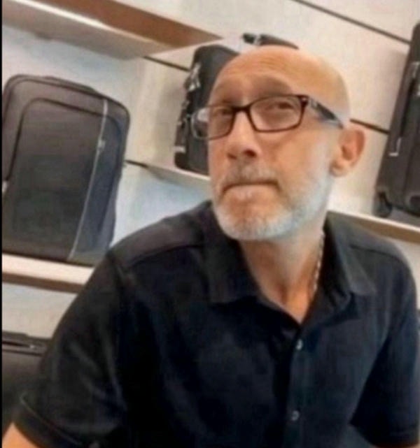 meme đeo kính ông già