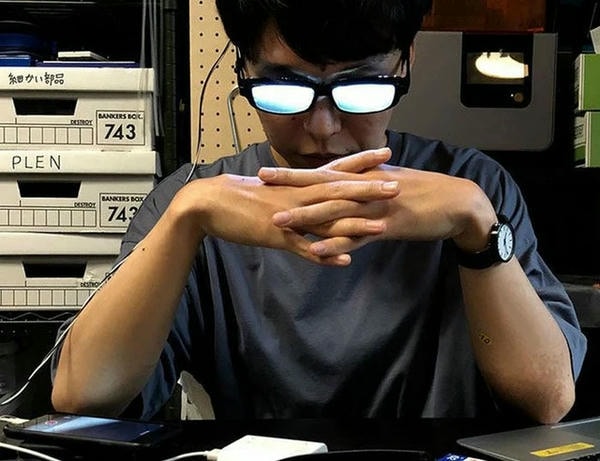 meme đeo kính sáng