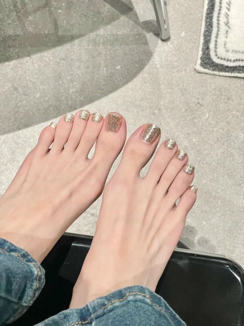 Album nail chân cô dâu thu hút