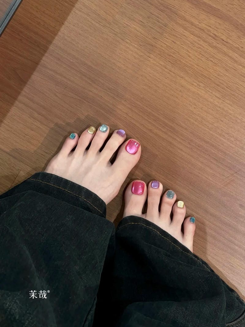 Album nail chân nhiều màu thu hút
