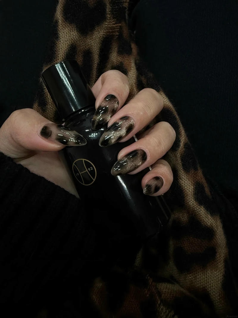 Album nail da báo cực hot