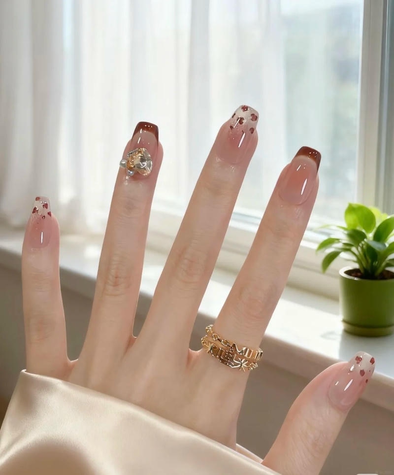 Album nail da báo mới nhất