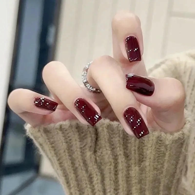 Album nail đỏ đẹp thu hút nhất