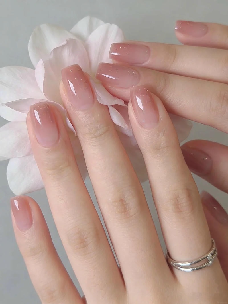 Album nail đơn giản cho học sinh thu hút