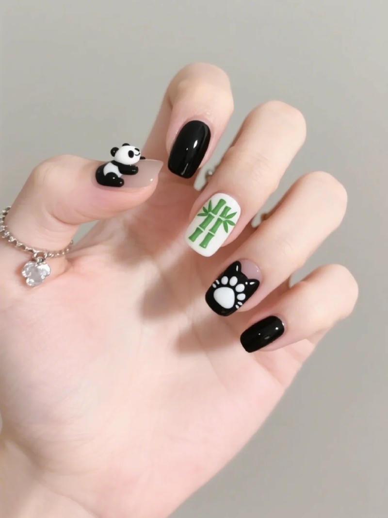 Album nail gấu trúc thu hút