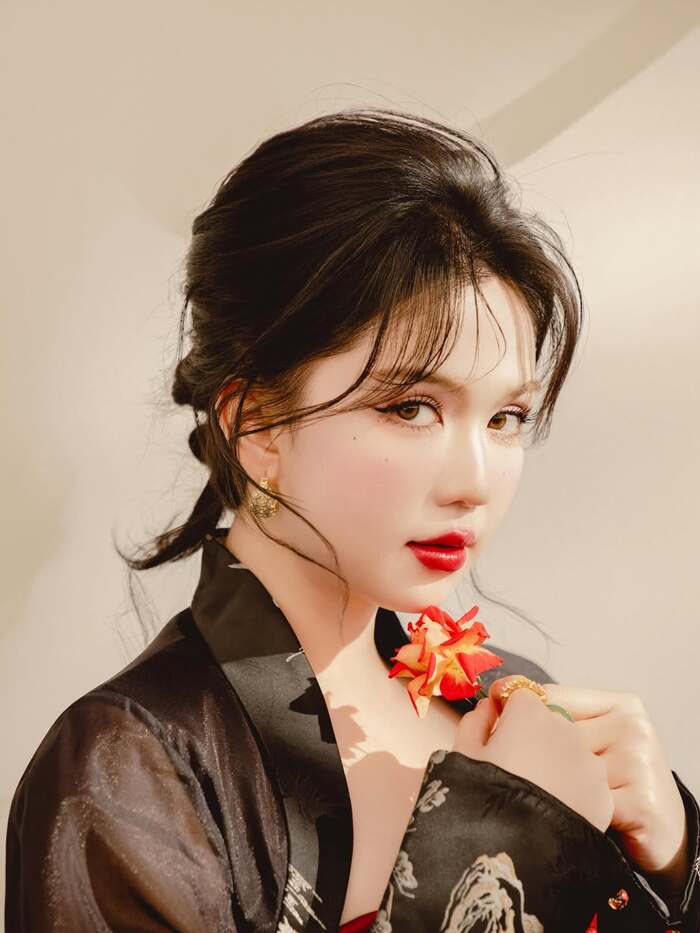 Ảnh Ngọc Trinh slay hot search