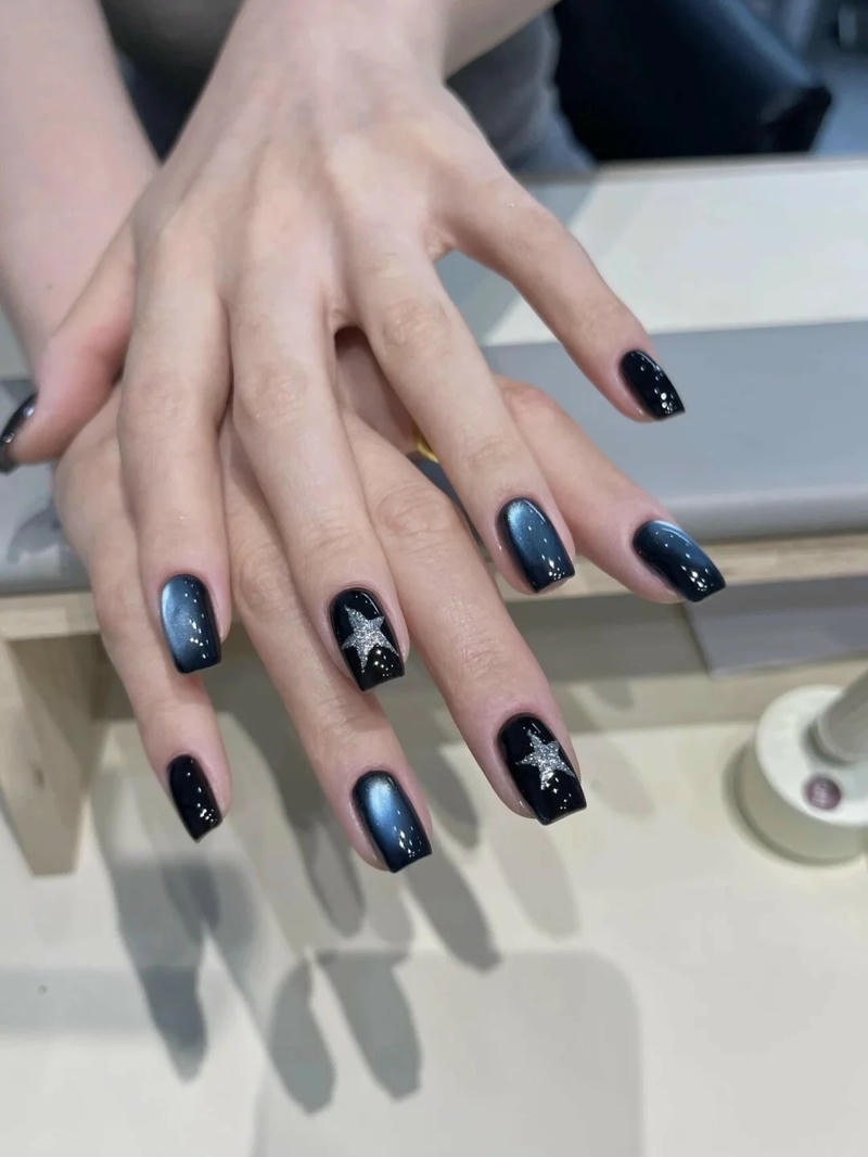 Ảnh nail cá tính cuốn hút