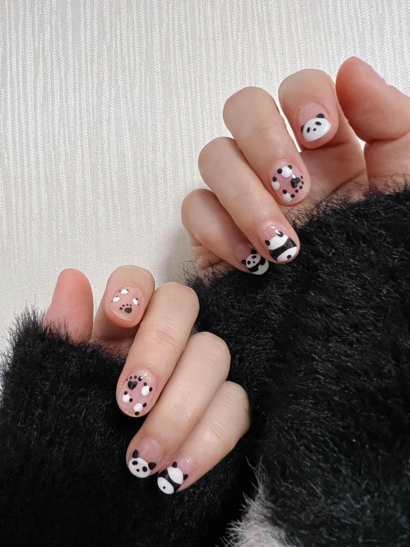 Ảnh nail gấu trúc cuốn hút