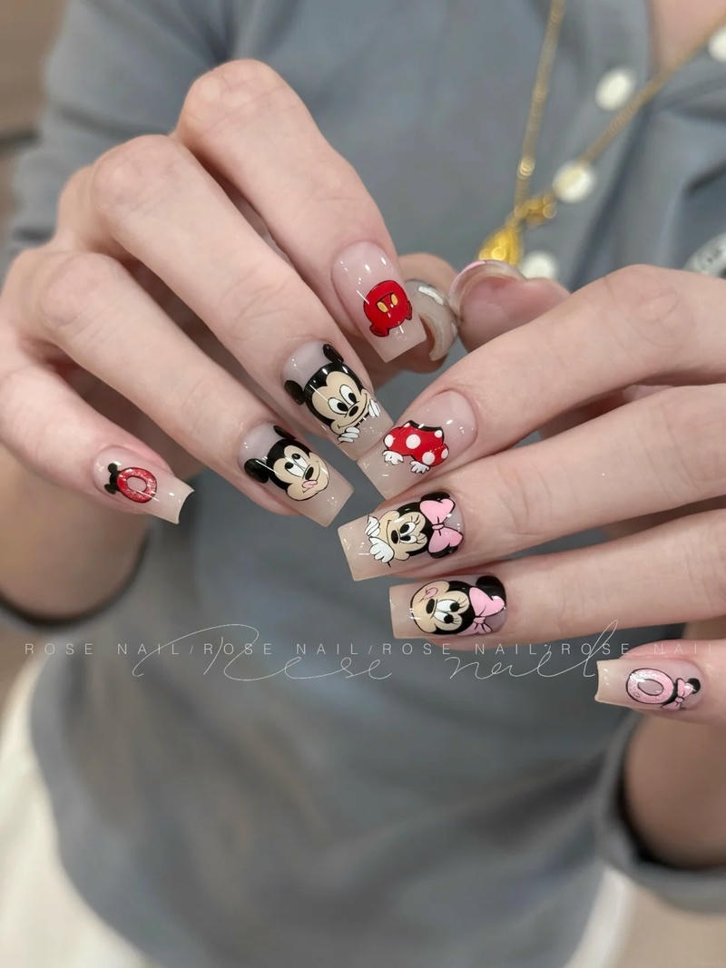 Bộ nail chuột mickey độc đáo