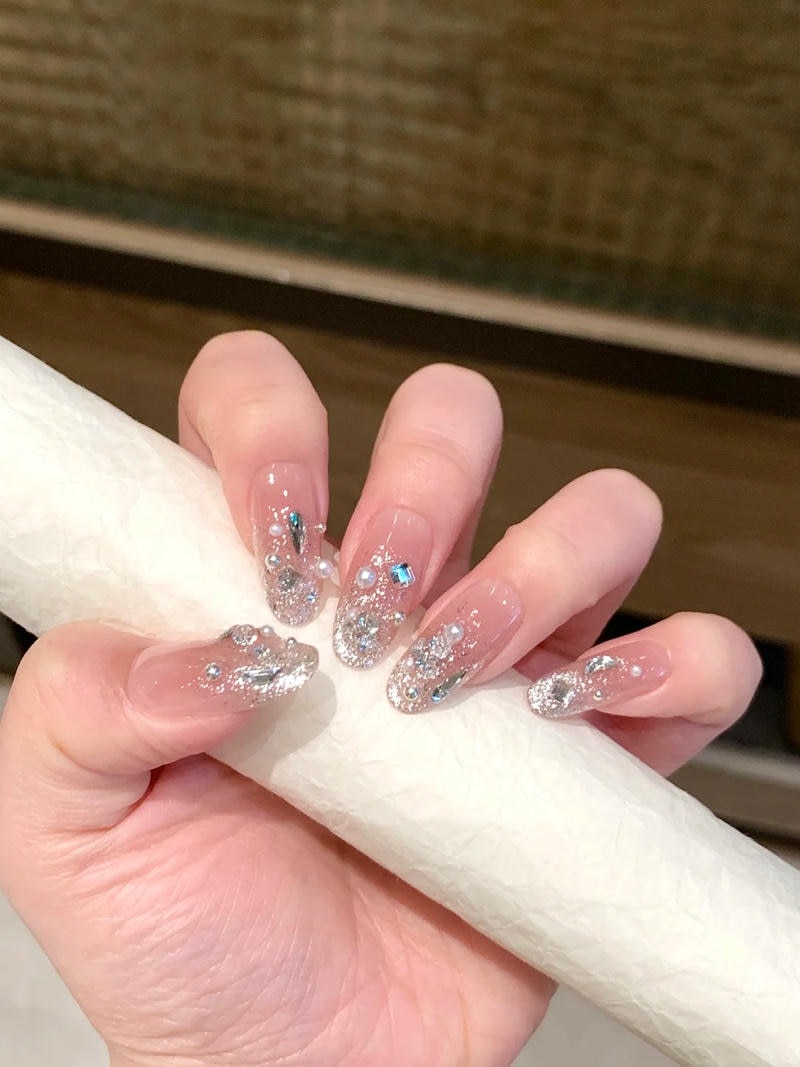 Bộ nail nhũ mới chất lượng cao