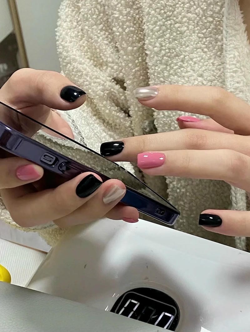 Bộ sưu tập nail 2 màu trend nhất