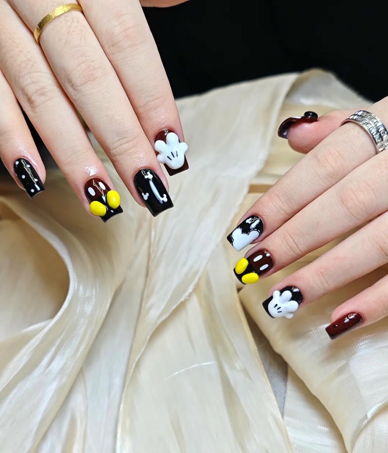 Bộ sưu tập nail chuột mickey trend nhất