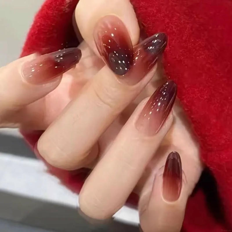 Bộ sưu tập nail đỏ đẹp chất lượng cao