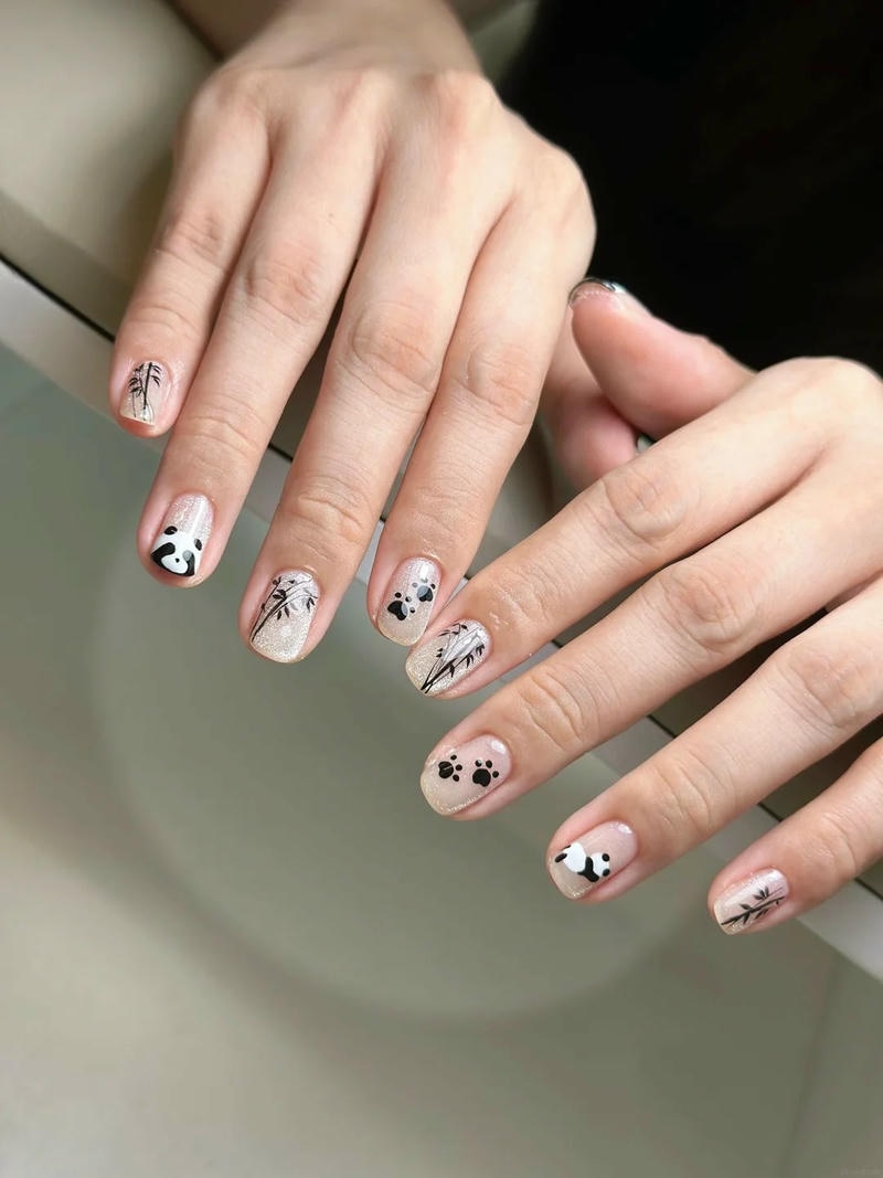 Bộ sưu tập nail gấu trúc trend nhất