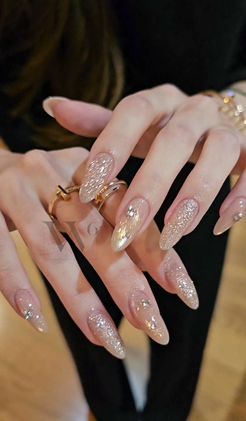 Bộ sưu tập nail kim tuyến cực đẹp