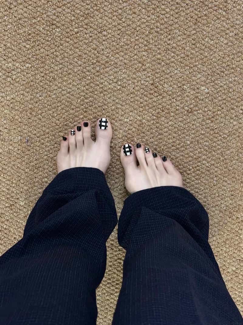 Khám phá kho nail chân kẻ cực đẹp