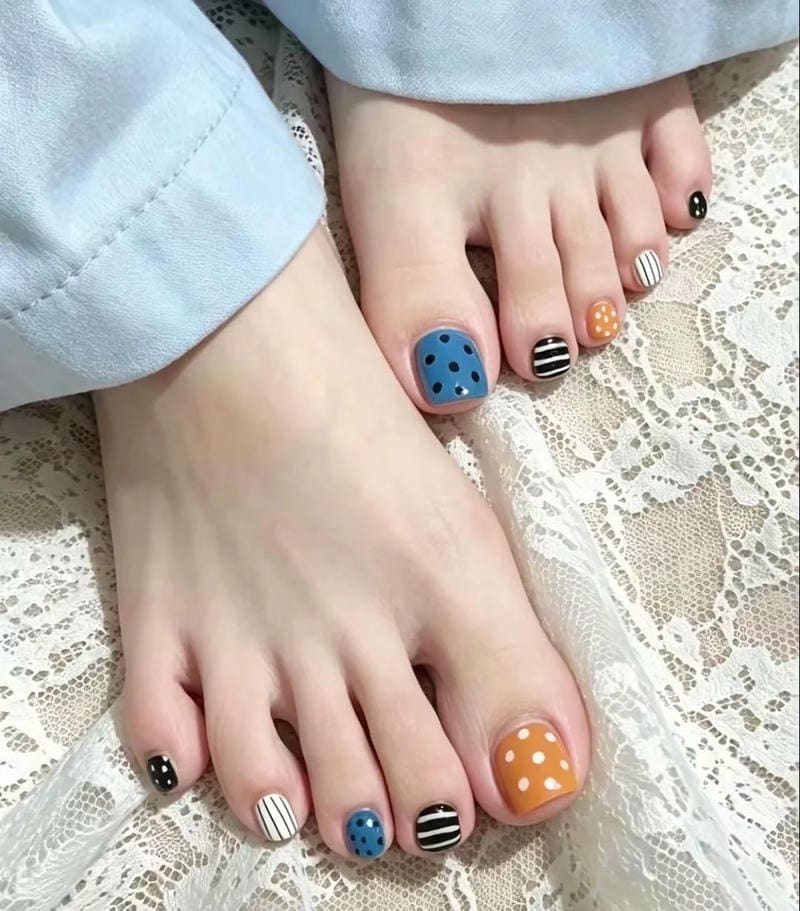 Khám phá kho nail chân nhiều màu cuốn hút
