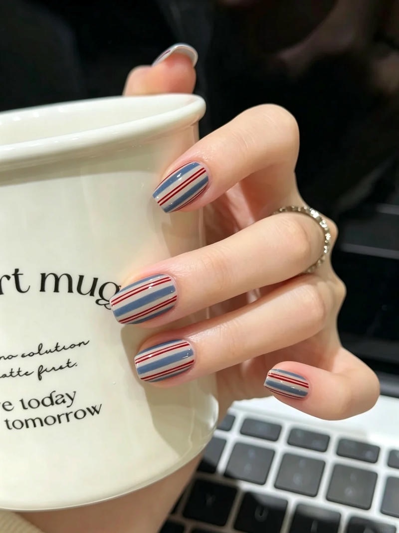 Khám phá kho nail kẻ cuốn hút