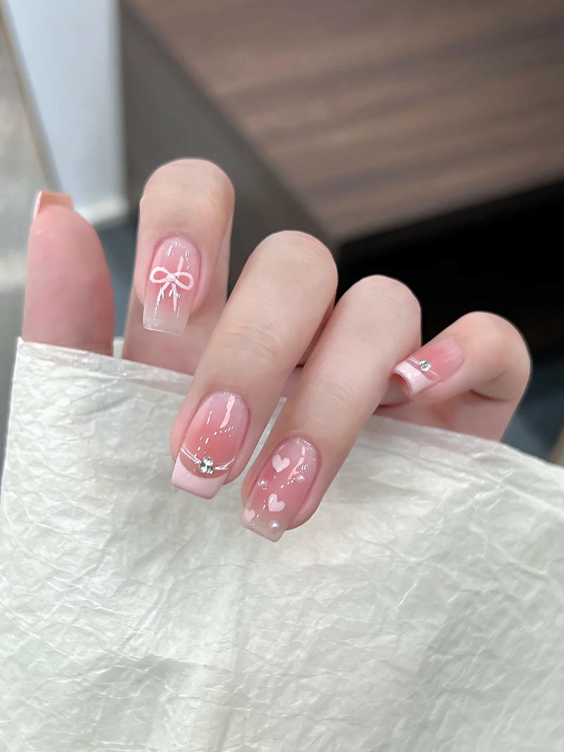 Khám phá kho nail màu hồng cuốn hút