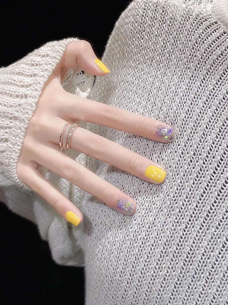 Khám phá kho nail màu vàng cuốn hút