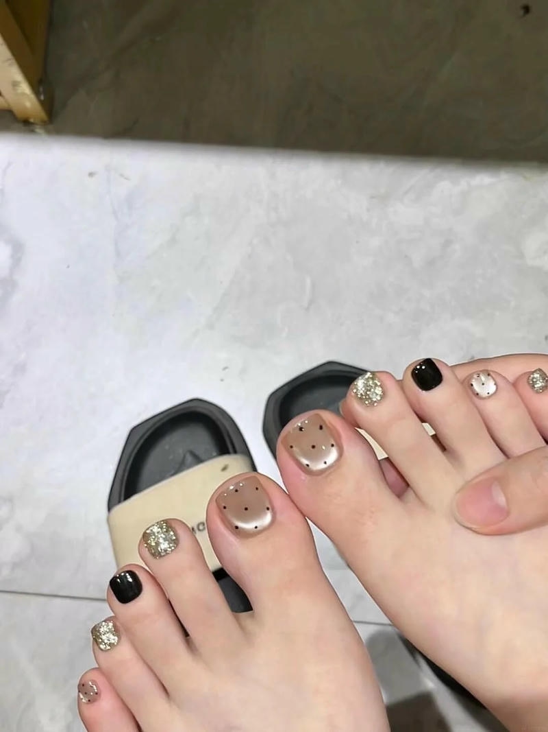 Khám phá nail chân cho học sinh thu hút