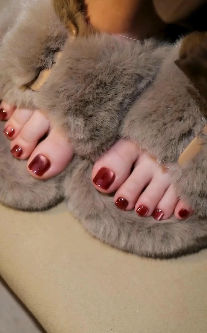 Khám phá nail chân tết độc đáo