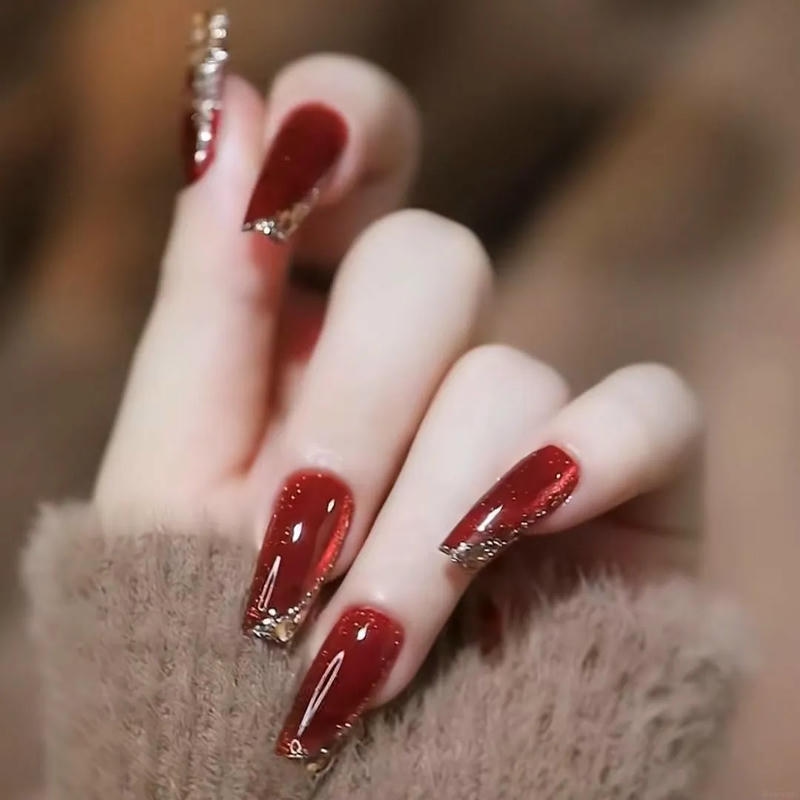 Khám phá nail đỏ đẹp thu hút