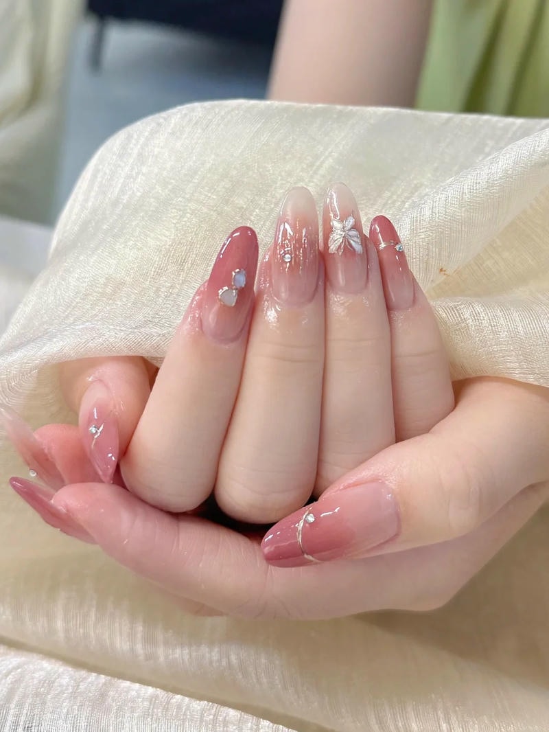 Khám phá nail màu hồng đẹp nhất