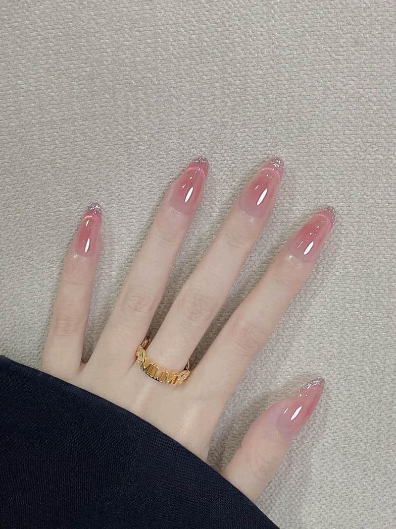 Khám phá nail màu hồng thu hút