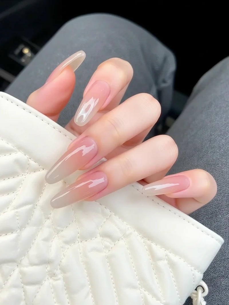 Khám phá nail ombre sắc nét