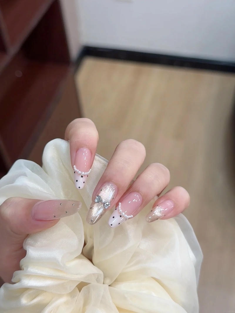Khám phá nail tiểu thư độc đáo