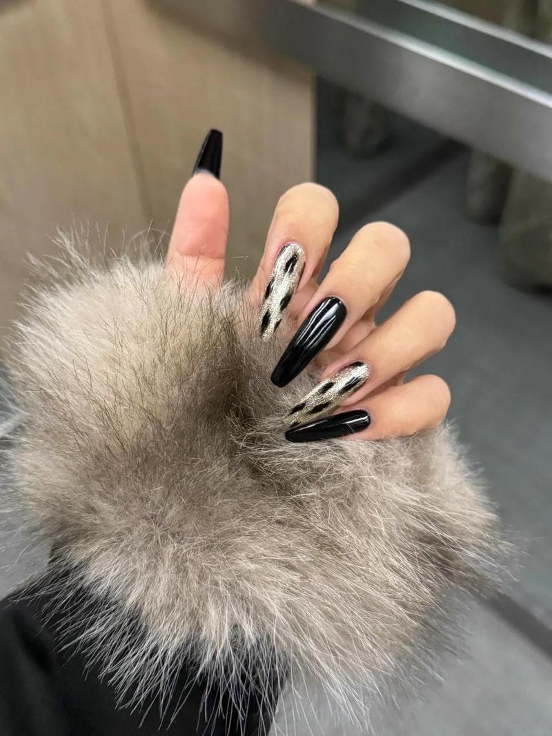 Loạt nail cá tính đẹp