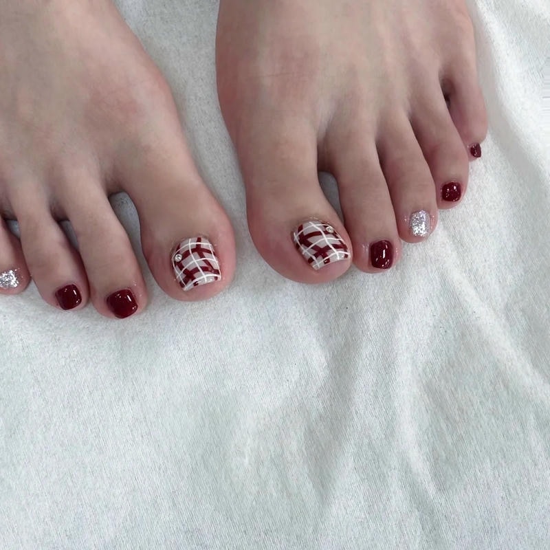 Loạt nail chân kẻ đẹp