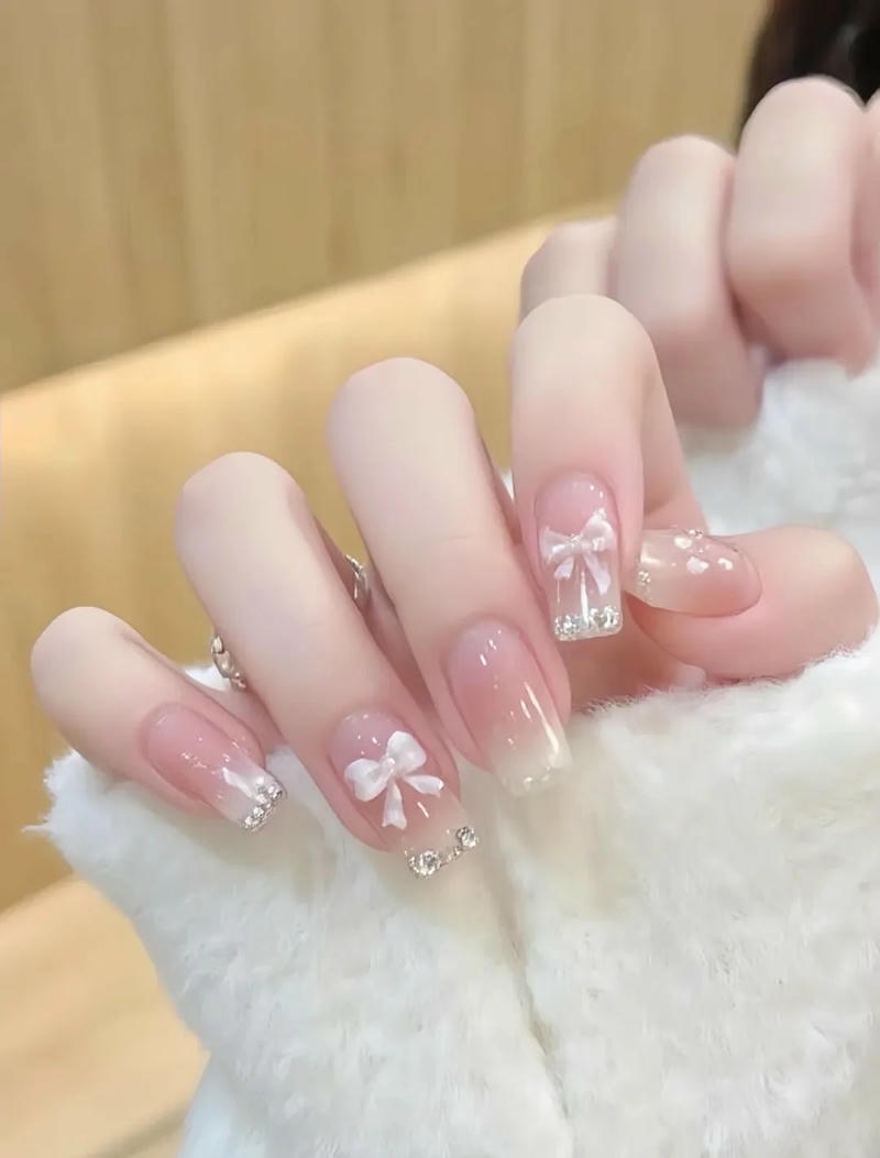 Loạt nail đính nơ đẹp đẹp