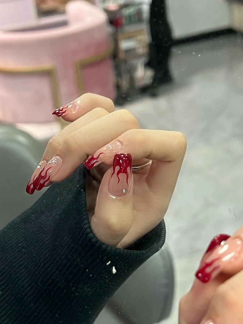 Loạt nail ngọn lửa đẹp