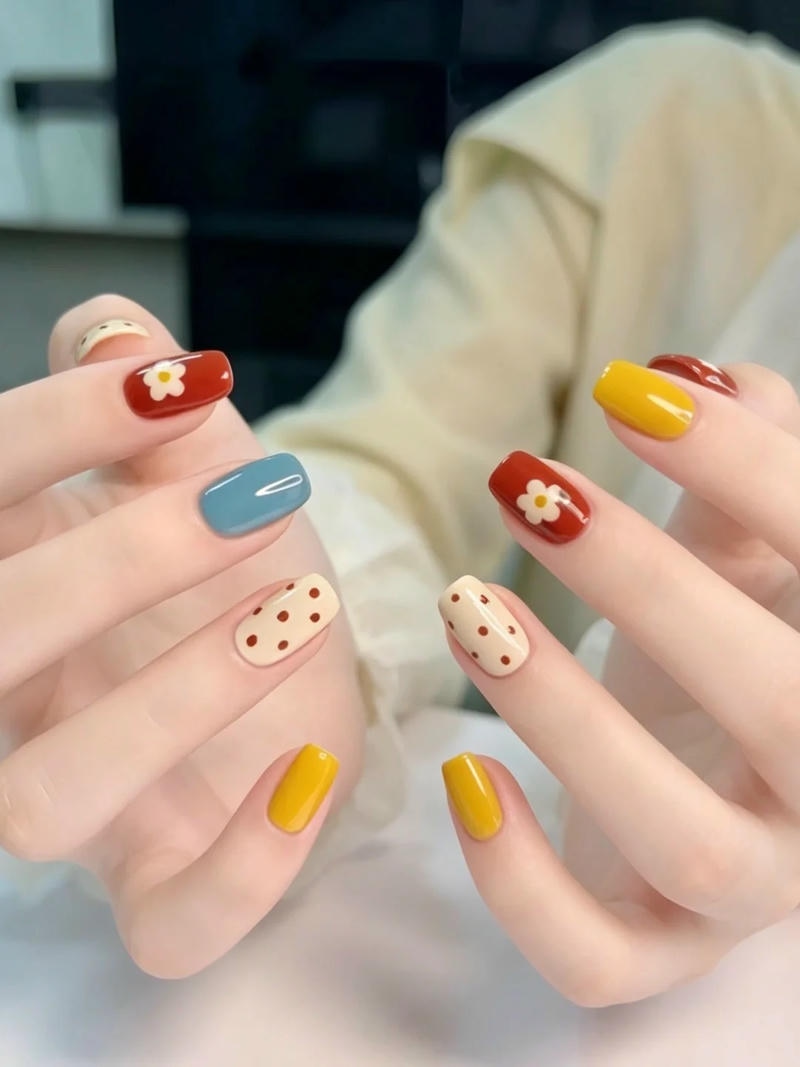 Loạt nail nhiều màu đẹp