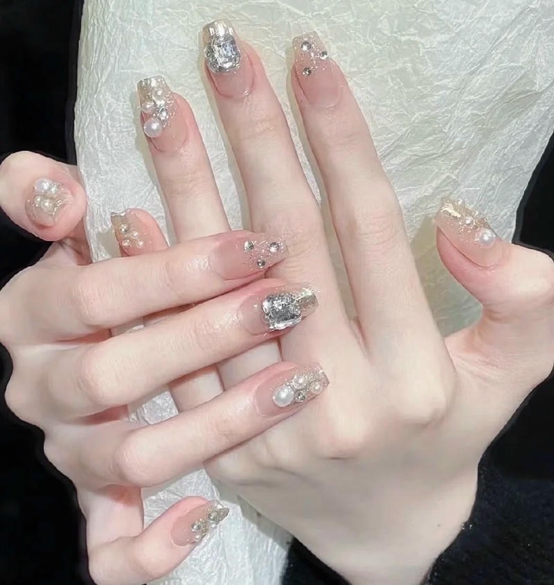 Ngắm bộ nail kim tuyến cực hot