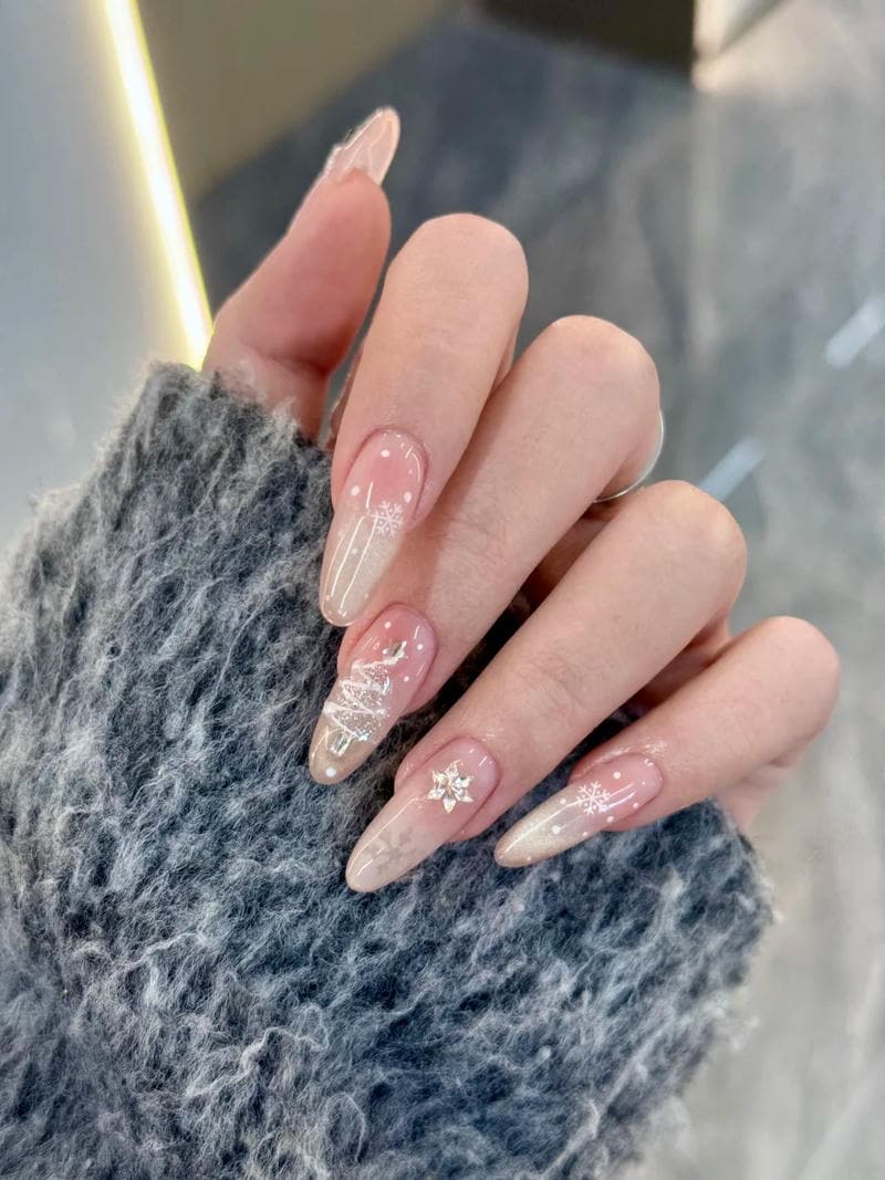 Ngắm bộ nail noel mới chất lượng cao