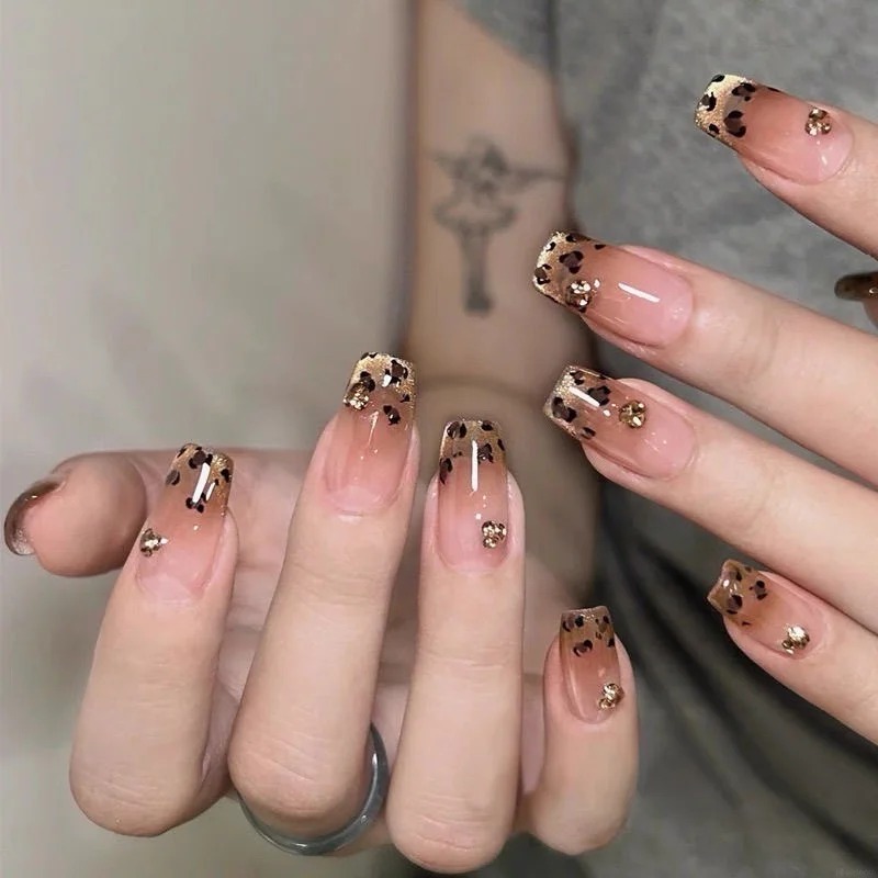 Ngắm nail da báo hot