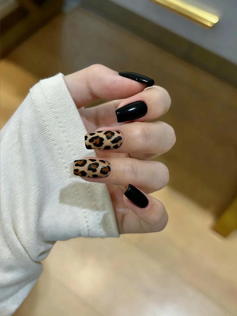 Ngắm nail da báo mới
