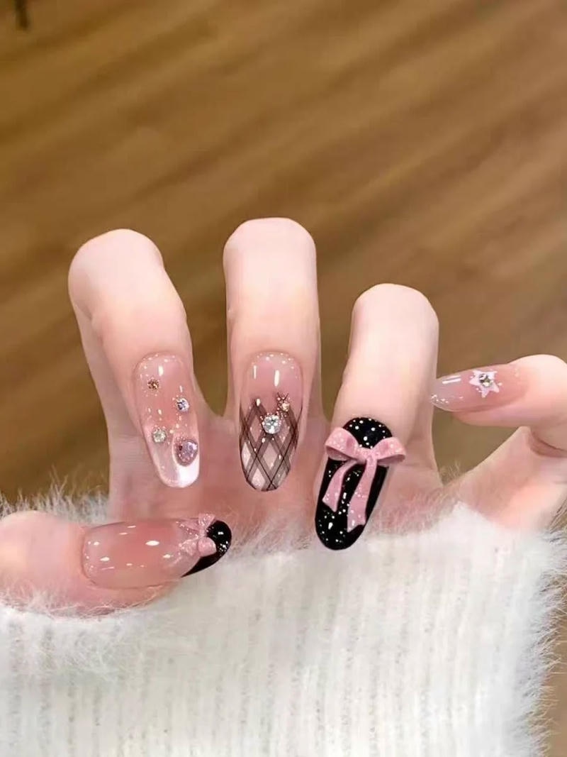 Ngắm nail đính nơ đẹp mới