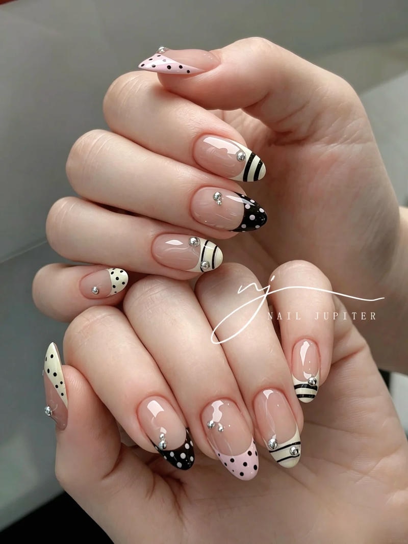 Ngắm nail kẻ mới