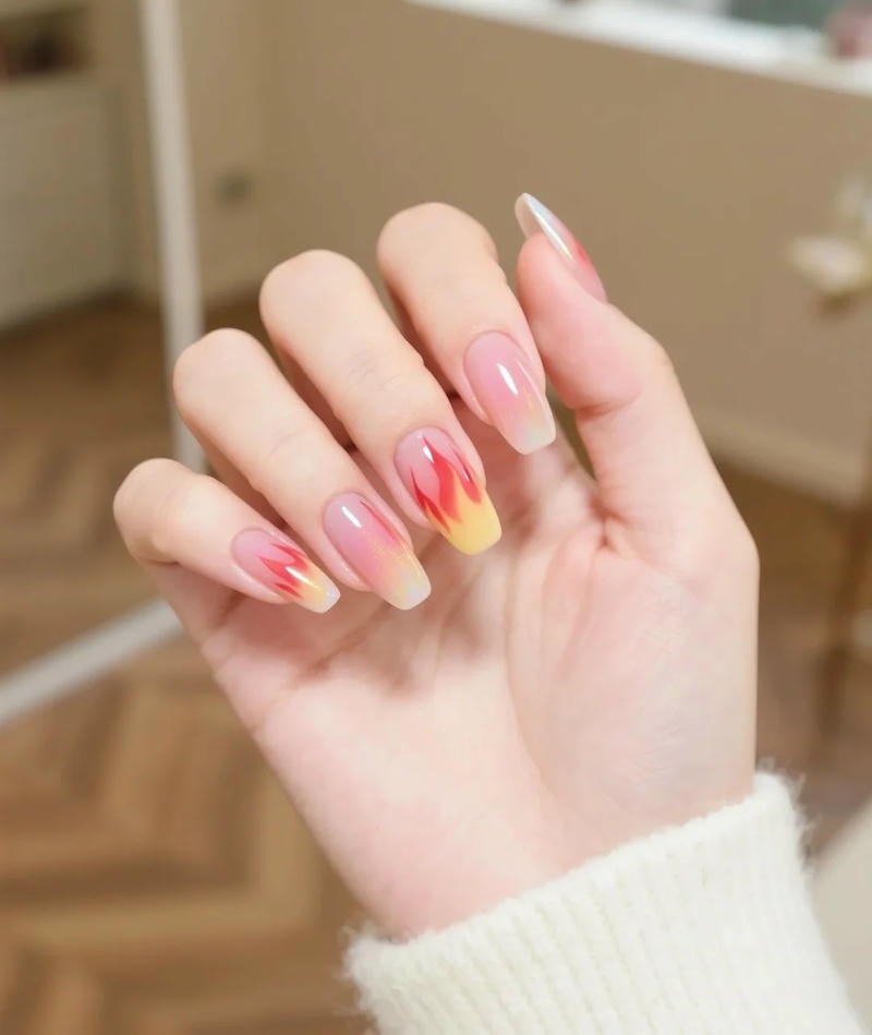 Ngắm nail ngọn lửa mới